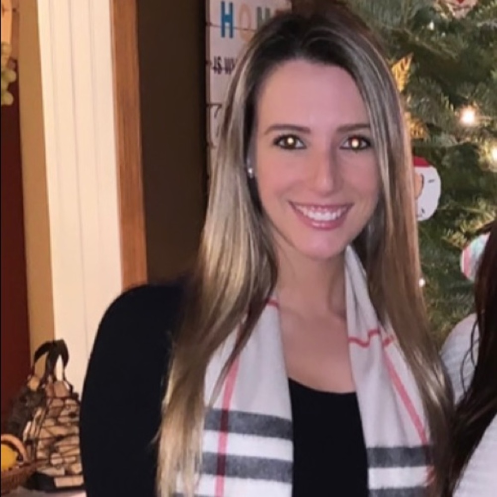 Meet your Posher, Stefanie